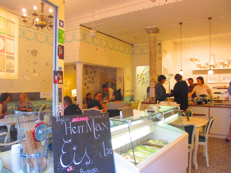 Herr Max cafetería